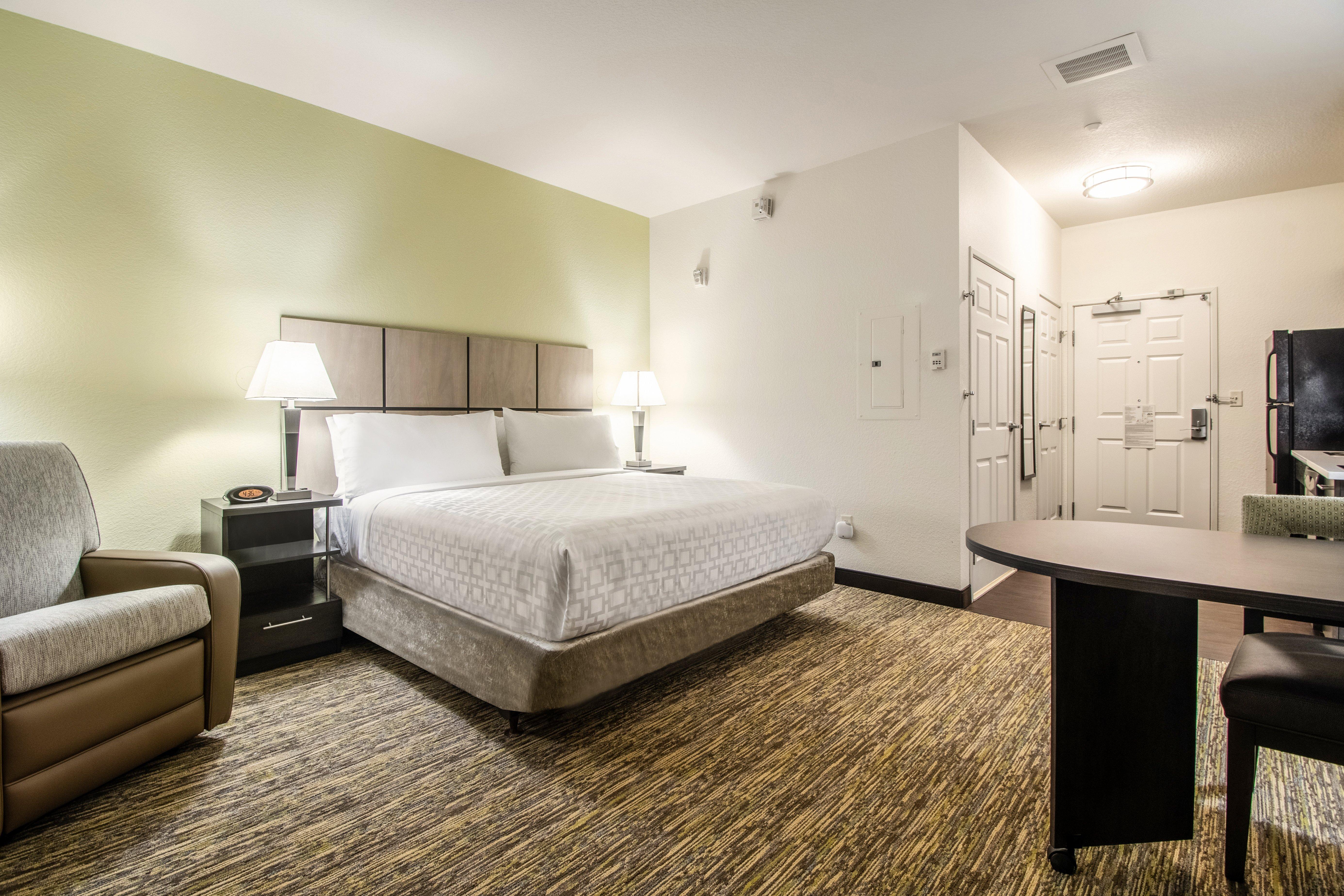 Candlewood Suites Portland Airport By Ihg Exterior photo
