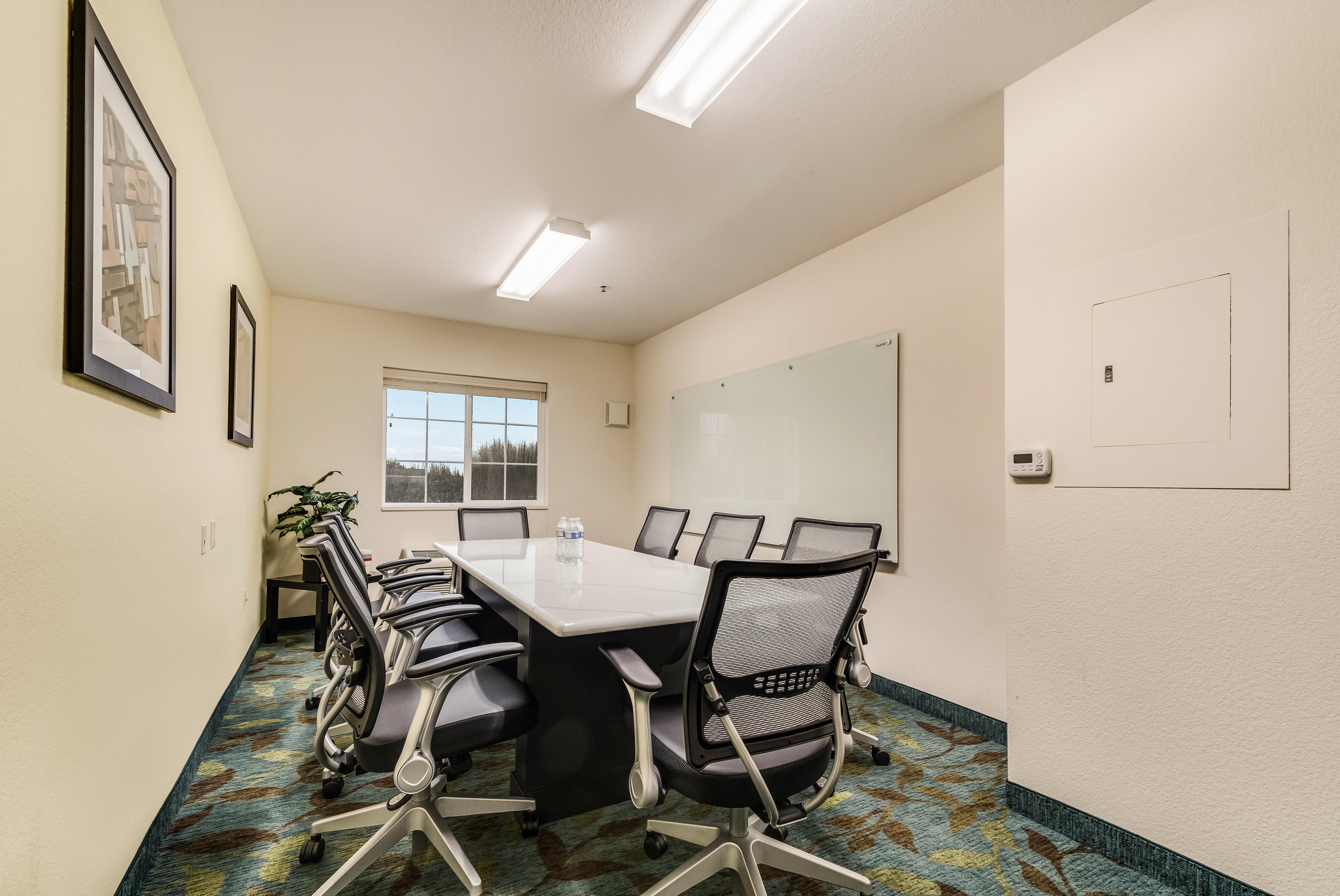 Candlewood Suites Portland Airport By Ihg Exterior photo